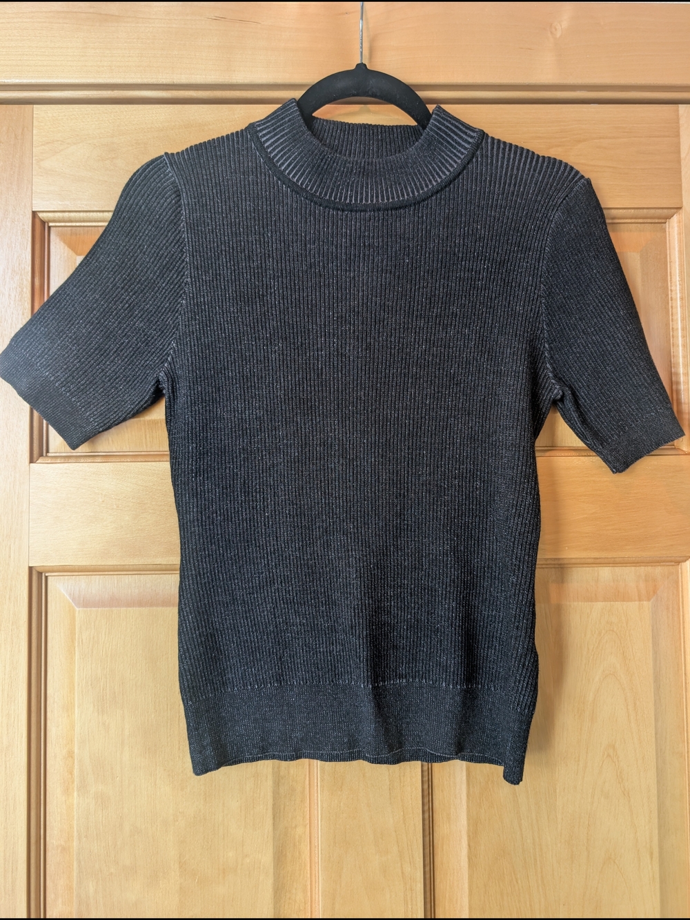 John + Jenn Short-Sleeve Ribbed Mockneck - Charcoal